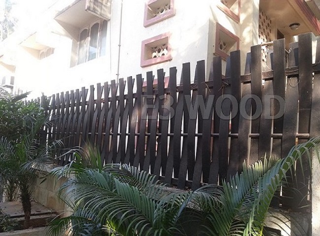 Highly durable WPC picket fence